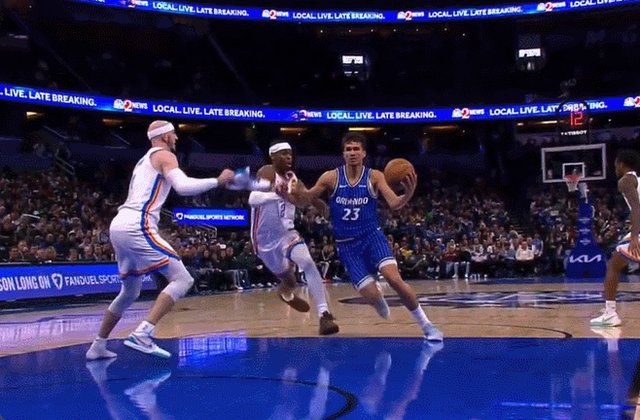 卡鲁索“鞋防”成功被吹T：这可能是NBA最奇葩的犯规